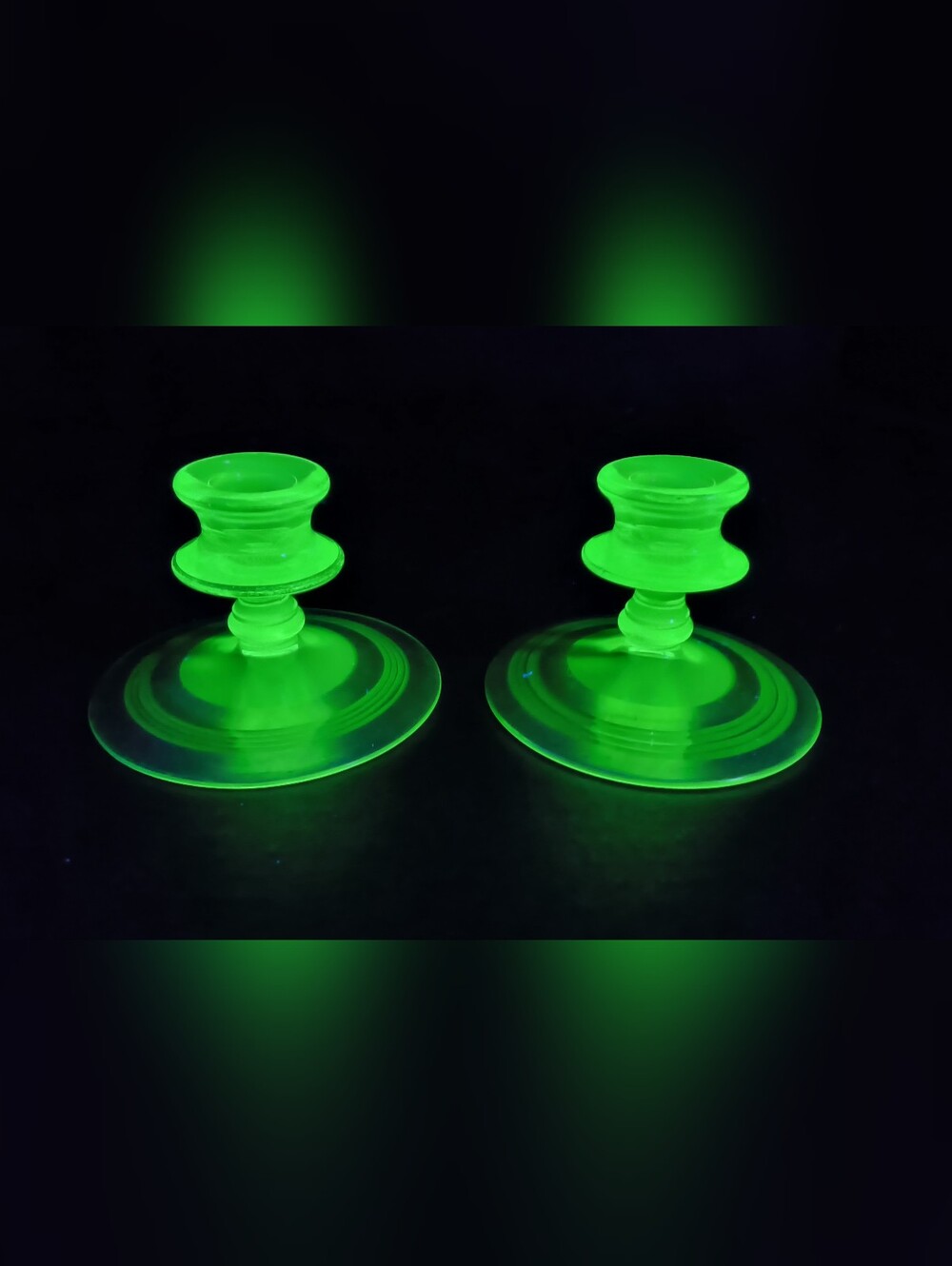 Vintage Cambridge Glass 627 Green Uranium Candlesticks Pair Art Deco Gold Trim